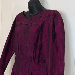 Vtg 80s does 40s scarlet brocade dress‎